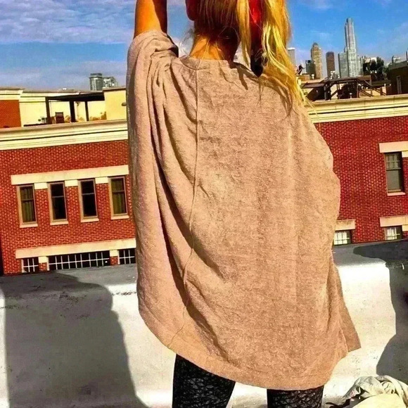 Barefoot Dreams taupe bamboo lite open cardigan with pockets - Picture 4 of 8